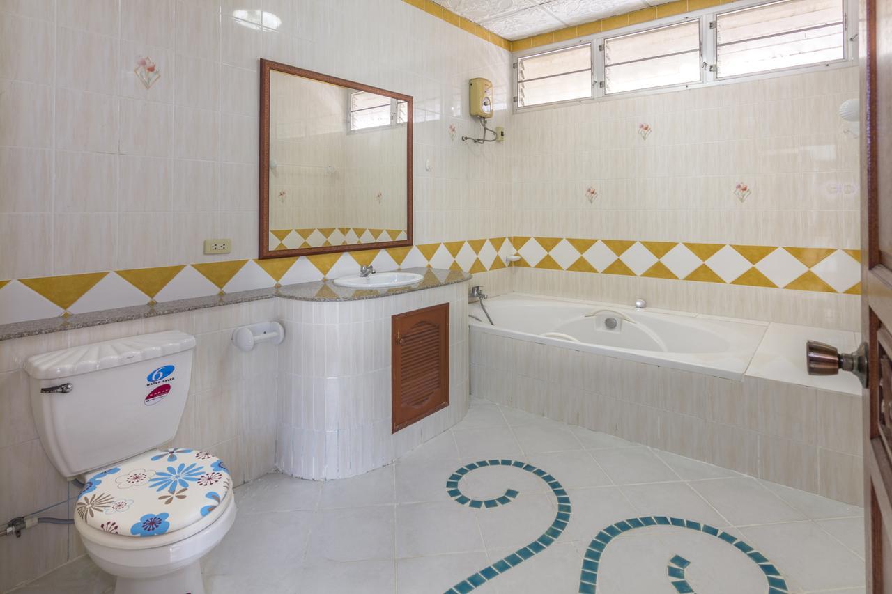 Nowhere Villa Pluto Pattaya Εξωτερικό φωτογραφία