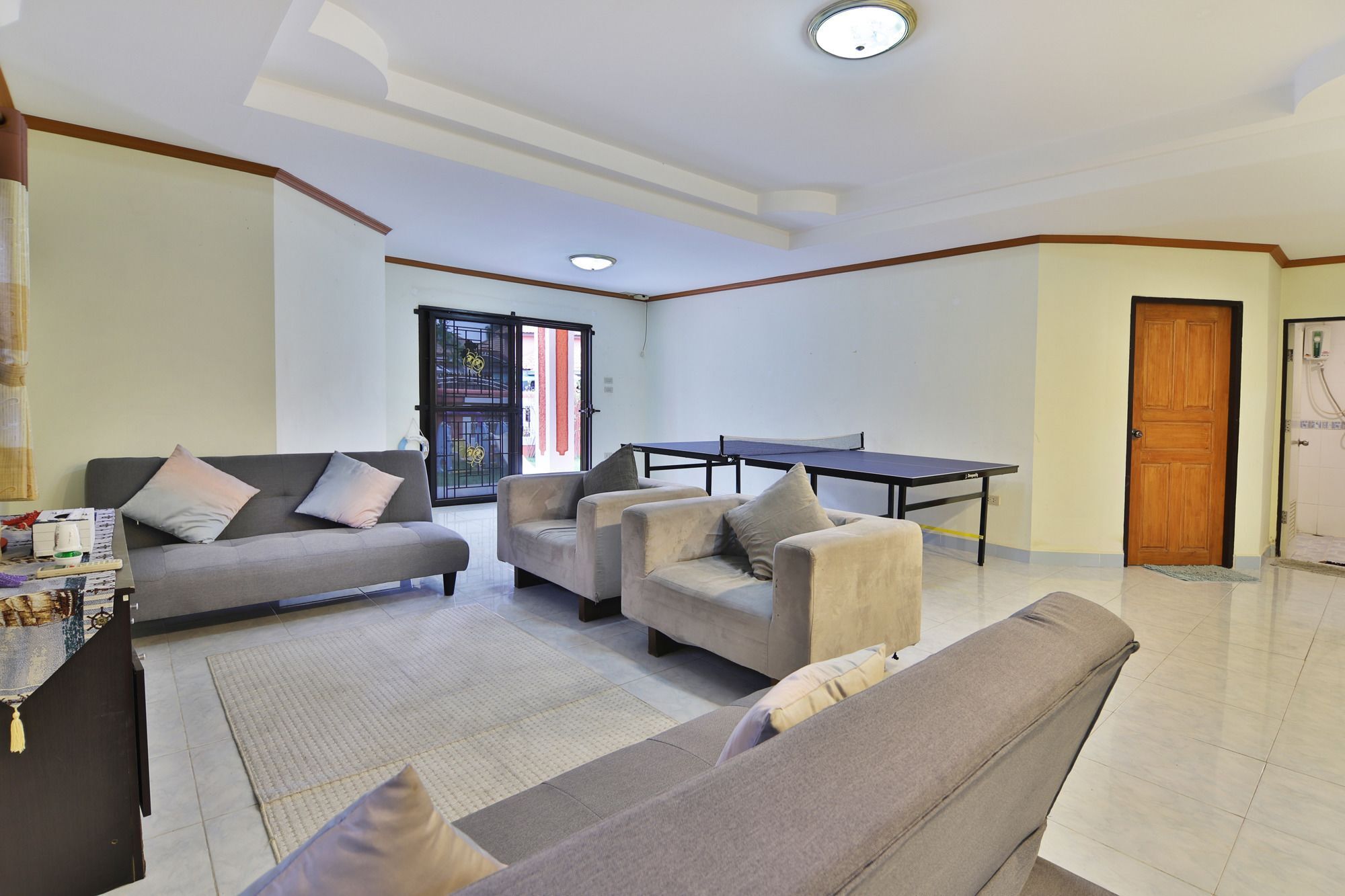 Nowhere Villa Pluto Pattaya Εξωτερικό φωτογραφία